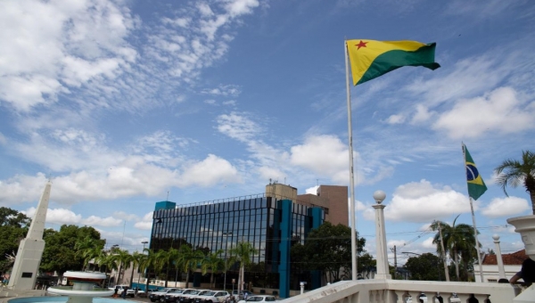 Escola Legislativa e TCE oferecem curso sobre licitações para técnicos da Aleac e câmara de vereadores de todo o estado